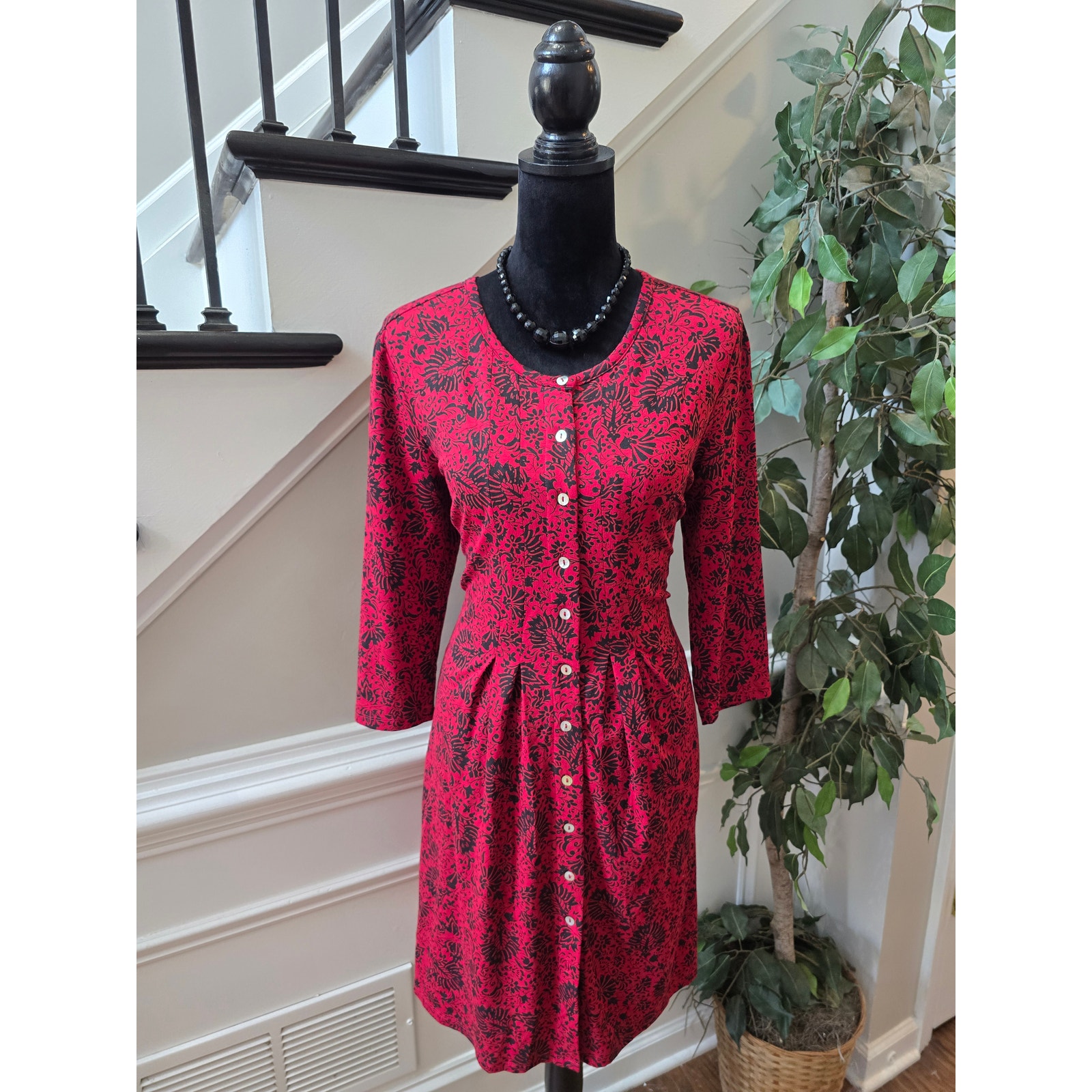 Chadwicks Shirt Dress Pm Red Black Floral Pleated 3/4 Sleeve Casual Button-Up